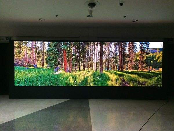 P2.5 Full Color LED Screen